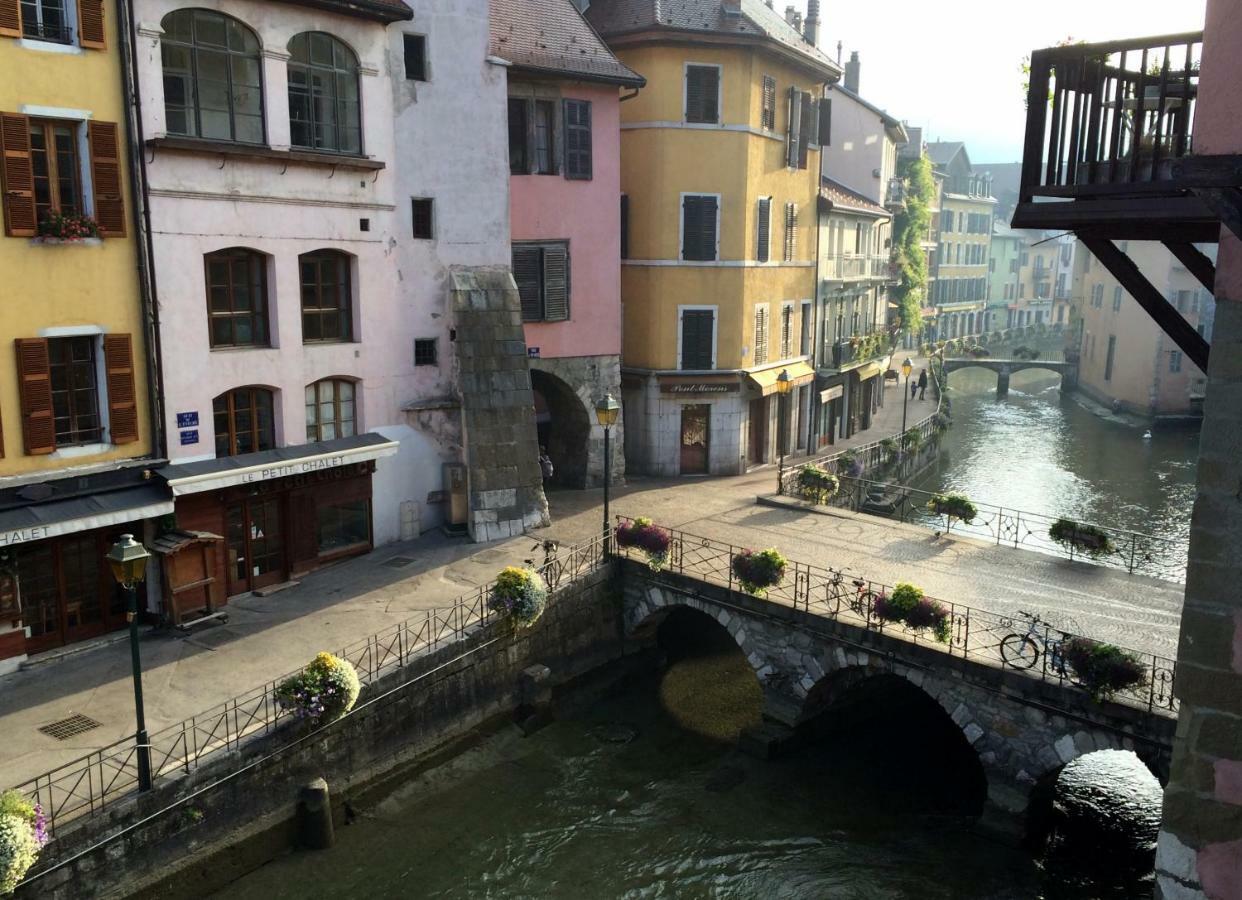 Gite Urbain Au 2Bis - Annecy Bagian luar foto