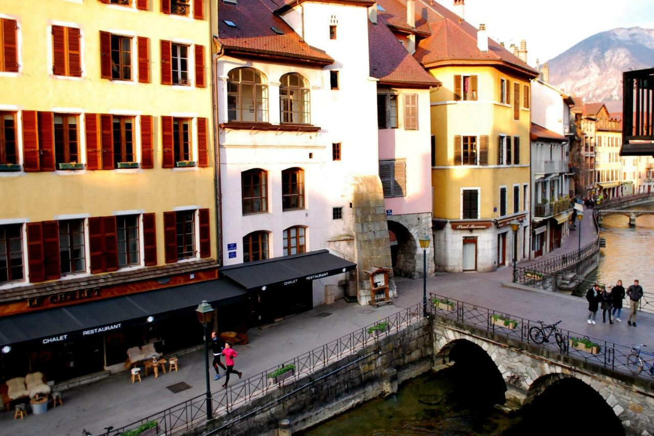 Gite Urbain Au 2Bis - Annecy Bagian luar foto